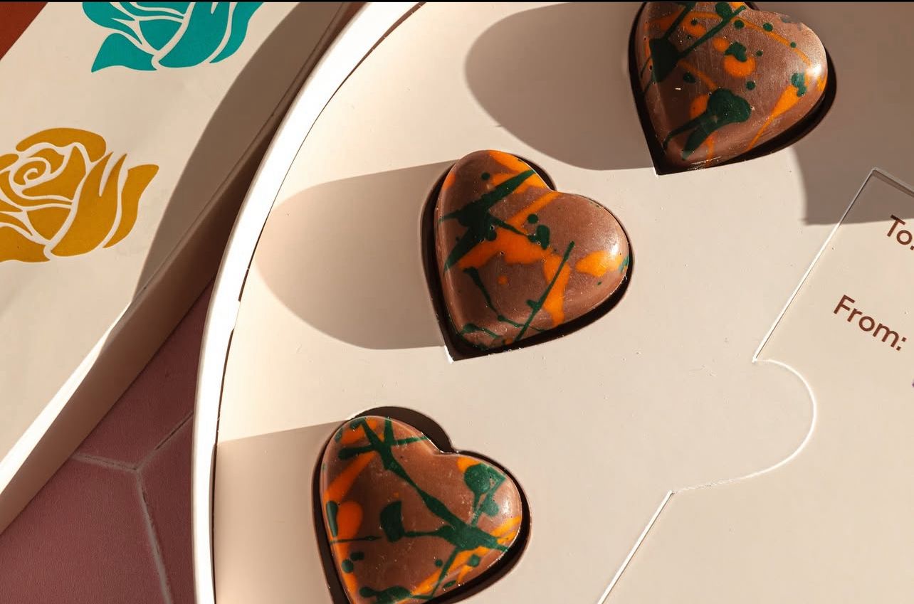 Fix Dessert Chocolatier Happy Mother's Day Box 3 Fix Dessert Chocolatier Happy Mother's Day Box - Image 3