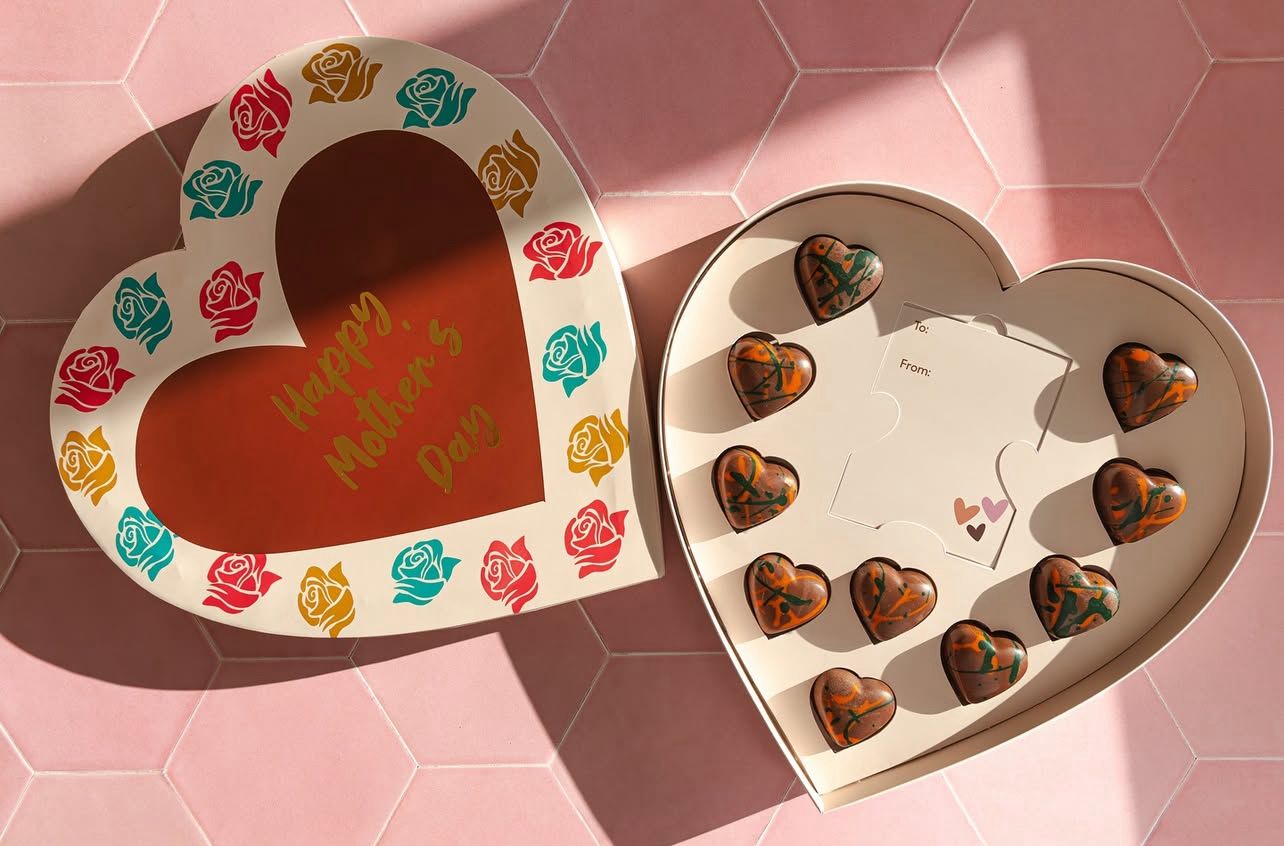 Fix Dessert Chocolatier Happy Mother's Day Box 1 Fix Dessert Chocolatier Happy Mother's Day Box